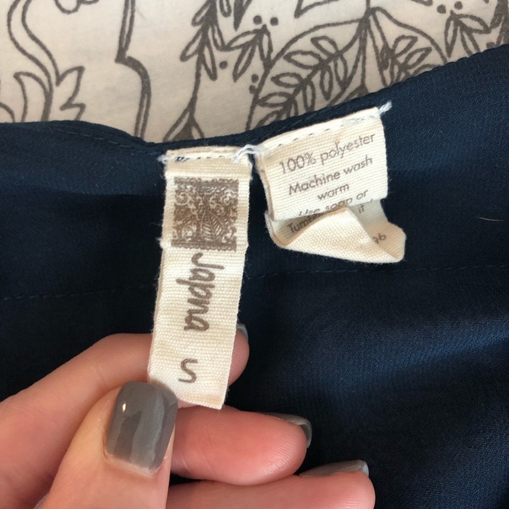 Navy blouse ✳️BOGO - Picture 5 of 5